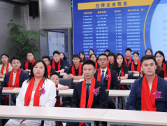 <b>借帮本钱市场的强大</b>